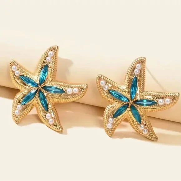 🩵 Betsey Johnson NEW Sparkling crystal starfish earrings 🩵 - Picture 4 of 9